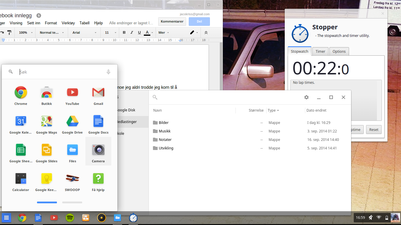 Screenshot av Chrome OS som kjører flere programmer offline